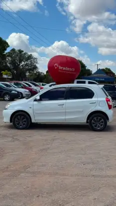 TOYOTA-ETIOS-2016