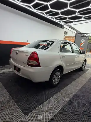 TOYOTA-ETIOS-2016