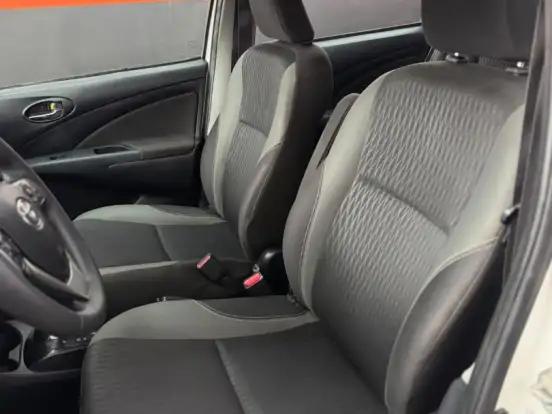 TOYOTA-ETIOS-1.5 XLS SEDAN 16V FLEX 4P AUTOMÁTICO TOYOTA-ETIOS-2016