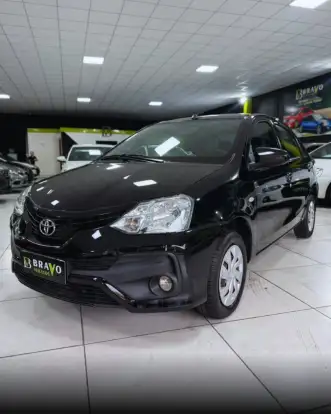 TOYOTA-ETIOS-2017
