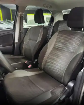 TOYOTA-ETIOS-2017
