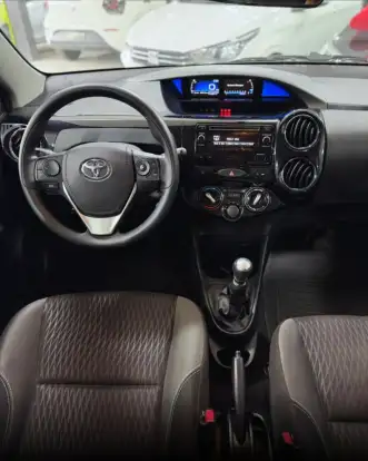 TOYOTA-ETIOS-2017