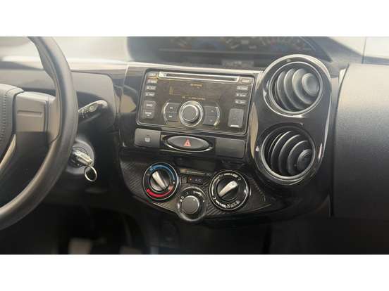 TOYOTA-ETIOS-2014