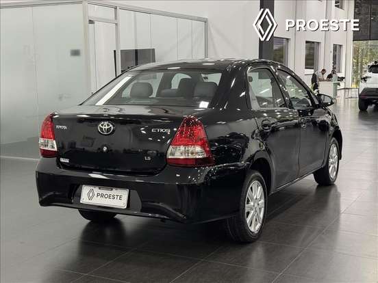 TOYOTA-ETIOS-2019