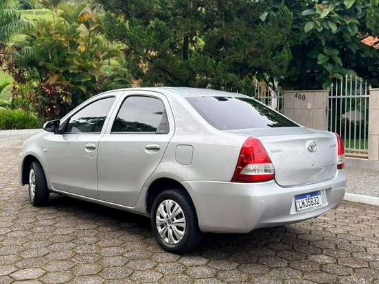 TOYOTA-ETIOS-1.5 X SEDAN 16V FLEX 4P MANUAL TOYOTA-ETIOS-2016