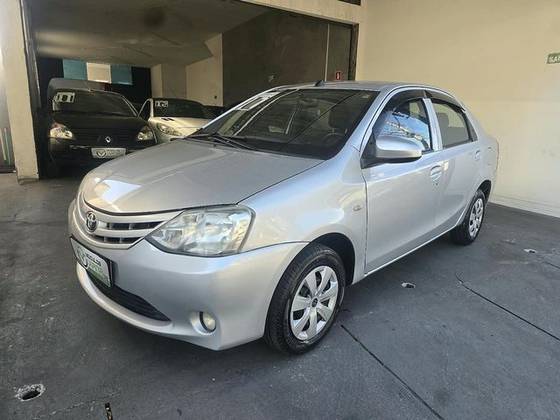TOYOTA ETIOS 1.5 X SEDAN 16V FLEX 4P MANUAL