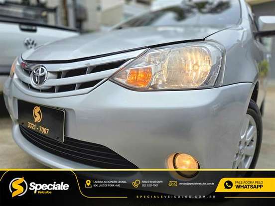 TOYOTA-ETIOS-2016