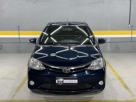 TOYOTA-ETIOS-2016