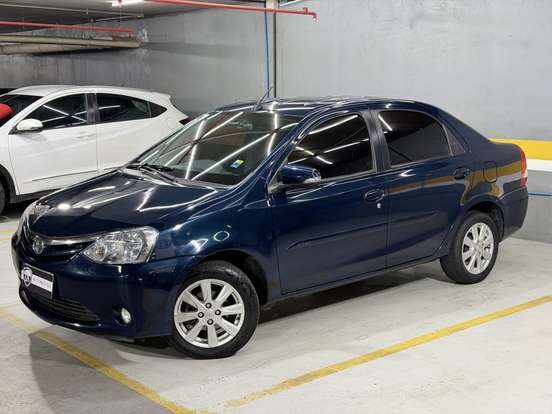 TOYOTA-ETIOS-2016