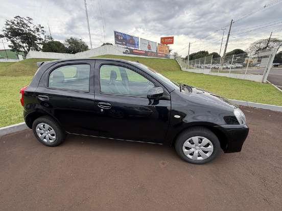 TOYOTA-ETIOS-1.5 XS 16V FLEX 4P MANUAL TOYOTA-ETIOS-2015