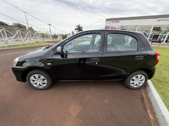TOYOTA-ETIOS-1.5 XS 16V FLEX 4P MANUAL TOYOTA-ETIOS-2015