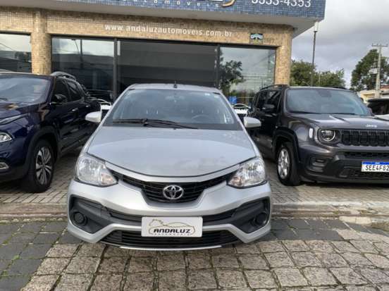 TOYOTA-ETIOS-2017