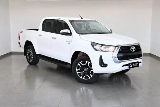 TOYOTA HILUX 2.7 VVT-i FLEX CD SRV 4X2 AUTOMÁTICO