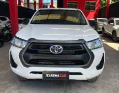 TOYOTA HILUX 2.8 D-4D TURBO DIESEL CD POWER PACK 4X4 MANUAL TOYOTA HILUX 2.8 D-4D TURBO DIESEL CD POWER PACK 4X4 MANUAL