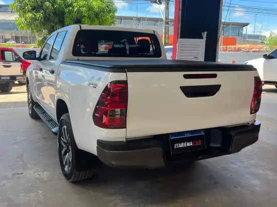 TOYOTA-HILUX-2.8 D-4D TURBO DIESEL CD POWER PACK 4X4 MANUAL TOYOTA-HILUX-2023