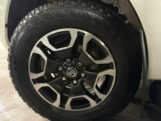 TOYOTA-HILUX-2021