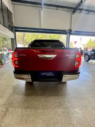 TOYOTA-HILUX-2022