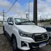 TOYOTA HILUX 2.8 SR 4X4 CD 16V DIESEL 4P AUTOMÁTICO TOYOTA HILUX 2.8 SR 4X4 CD 16V DIESEL 4P AUTOMÁTICO