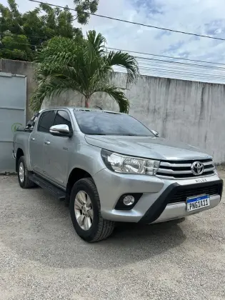 TOYOTA HILUX 2.8 SR 4X4 CD 16V DIESEL 4P AUTOMÁTICO