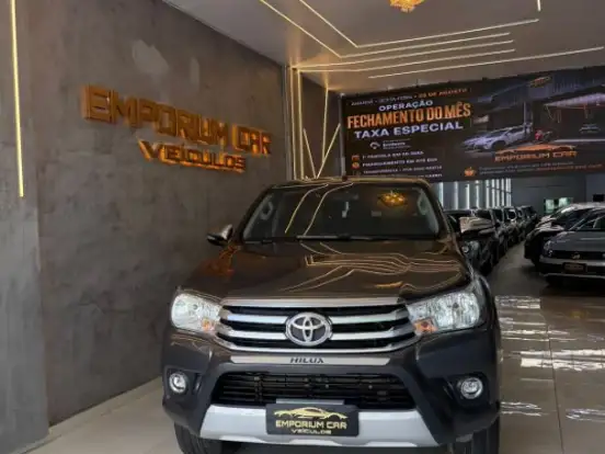 TOYOTA-HILUX-2.8 SRX 4X4 CD 16V DIESEL 4P AUTOMÁTICO TOYOTA-HILUX-2016