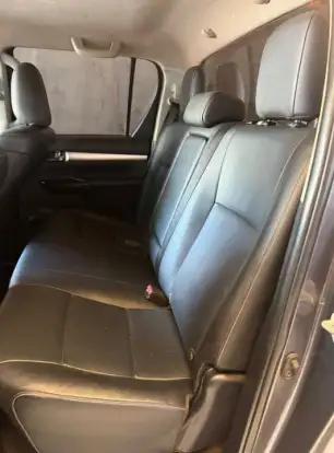 TOYOTA-HILUX-2016