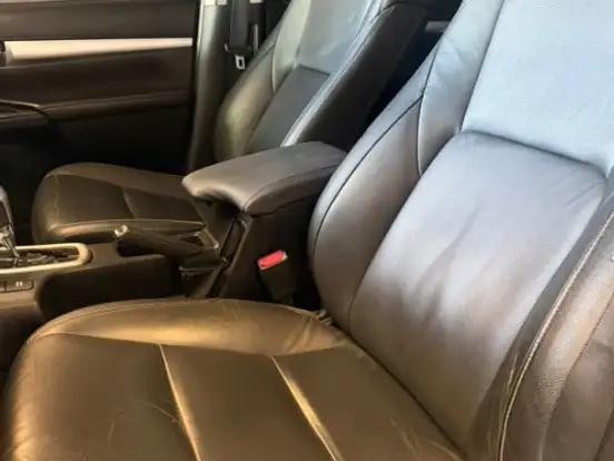 TOYOTA-HILUX-2.8 SRX 4X4 CD 16V DIESEL 4P AUTOMÁTICO TOYOTA-HILUX-2016