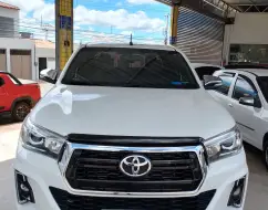 TOYOTA HILUX 2.8 SRX 4X4 CD 16V DIESEL 4P AUTOMÁTICO TOYOTA HILUX 2.8 SRX 4X4 CD 16V DIESEL 4P AUTOMÁTICO