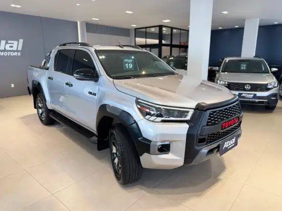 TOYOTA-HILUX-2018