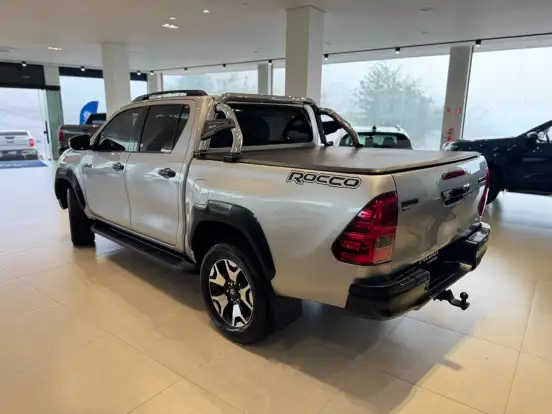 TOYOTA-HILUX-2.8 SRX 4X4 CD 16V DIESEL 4P AUTOMÁTICO TOYOTA-HILUX-2018