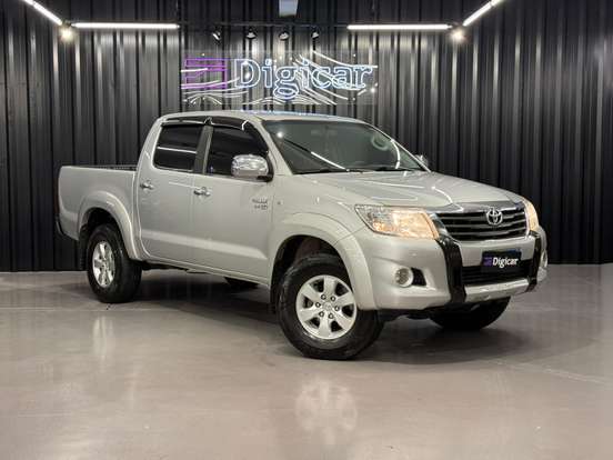 TOYOTA-HILUX-2.7 SR 4X2 CD 16V FLEX 4P AUTOMÁTICO TOYOTA-HILUX-2012