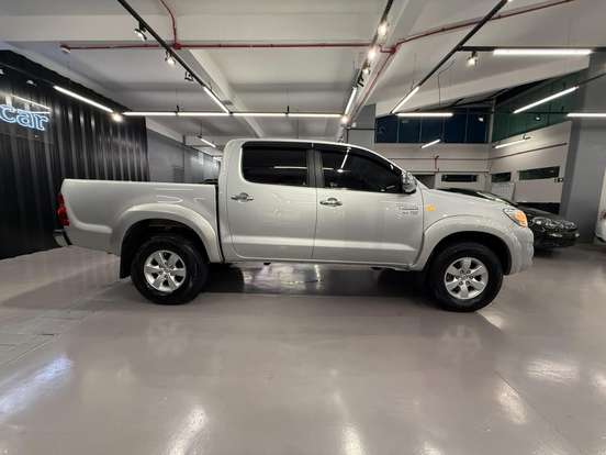 TOYOTA-HILUX-2.7 SR 4X2 CD 16V FLEX 4P AUTOMÁTICO TOYOTA-HILUX-2012