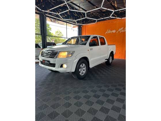 TOYOTA HILUX 2.7 SR 4X2 CD 16V FLEX 4P AUTOMÁTICO