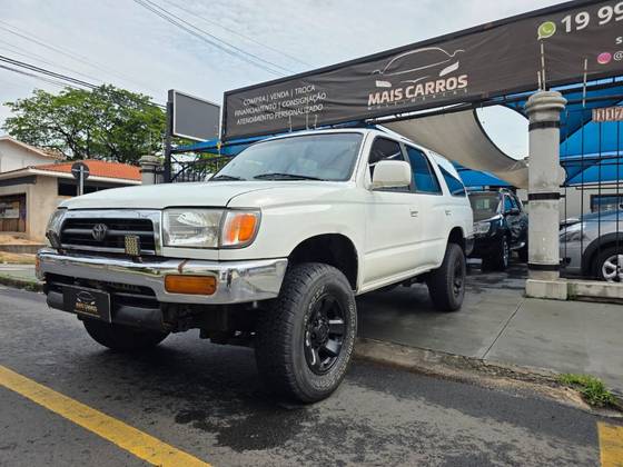 Toyota Hilux 2.8 4X4 CD 8V Diesel 4P Manual