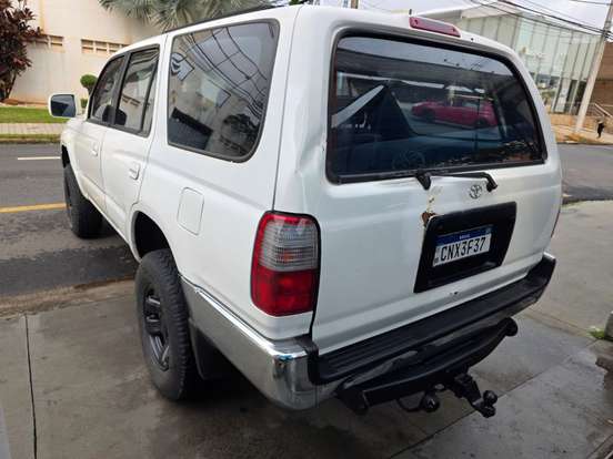 TOYOTA-HILUX-1997