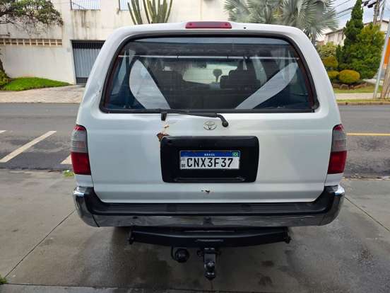 TOYOTA-HILUX-1997