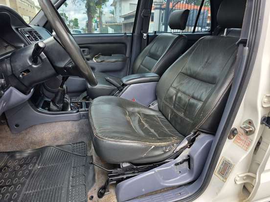 TOYOTA-HILUX-1997