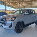TOYOTA HILUX 2.8 D-4D TURBO DIESEL CD SR 4X4 AUTOMÁTICO TOYOTA HILUX 2.8 D-4D TURBO DIESEL CD SR 4X4 AUTOMÁTICO