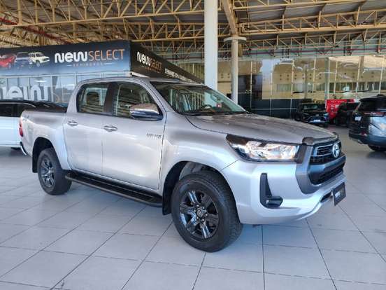 TOYOTA-HILUX-2024