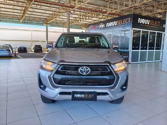 TOYOTA-HILUX-2024