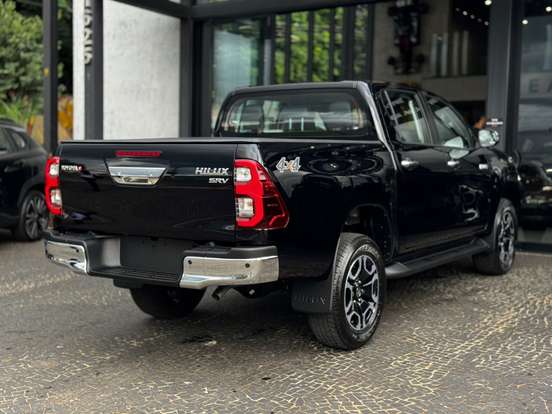 TOYOTA-HILUX-2026
