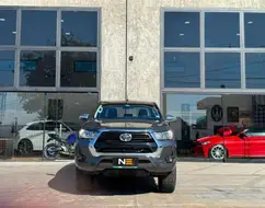 TOYOTA HILUX 2.8 D-4D TURBO DIESEL CD SRV 4X4 AUTOMÁTICO TOYOTA HILUX 2.8 D-4D TURBO DIESEL CD SRV 4X4 AUTOMÁTICO