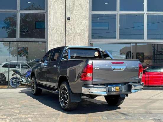 TOYOTA-HILUX-2.8 D-4D TURBO DIESEL CD SRV 4X4 AUTOMÁTICO TOYOTA-HILUX-2021