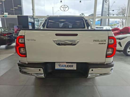 TOYOTA-HILUX-2.8 D-4D TURBO DIESEL CD SRV 4X4 AUTOMÁTICO TOYOTA-HILUX-2024