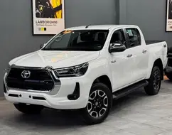TOYOTA HILUX 2.8 D-4D TURBO DIESEL CD SRV 4X4 AUTOMÁTICO TOYOTA HILUX 2.8 D-4D TURBO DIESEL CD SRV 4X4 AUTOMÁTICO