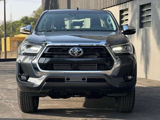 TOYOTA-HILUX-2026