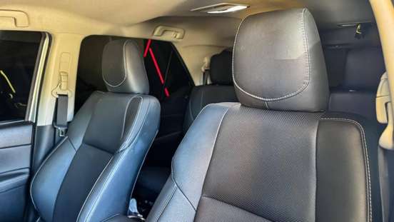 TOYOTA-HILUX-2025