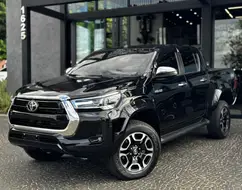 TOYOTA HILUX 2.8 D-4D TURBO DIESEL CD SRX PLUS 4X4 AUTOMÁTICO TOYOTA HILUX 2.8 D-4D TURBO DIESEL CD SRX PLUS 4X4 AUTOMÁTICO