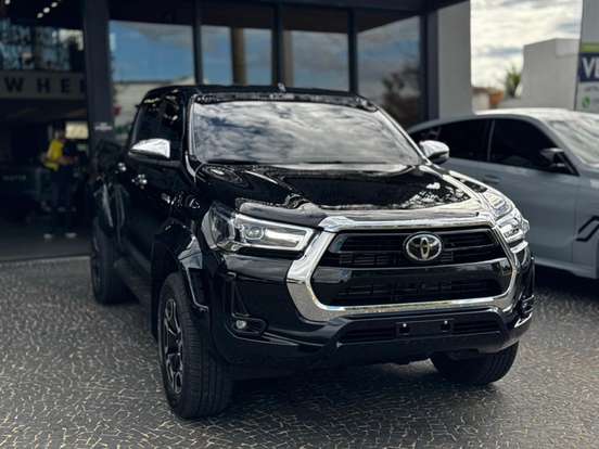 TOYOTA-HILUX-2026