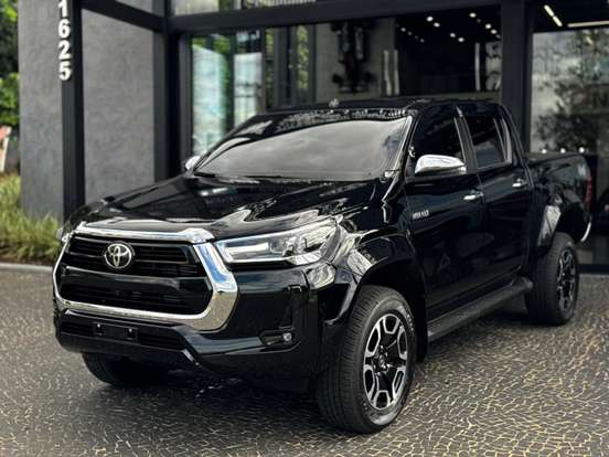 TOYOTA-HILUX-2.8 D-4D TURBO DIESEL CD SRX PLUS 4X4 AUTOMÁTICO TOYOTA-HILUX-2026