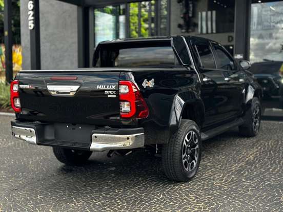 TOYOTA-HILUX-2026